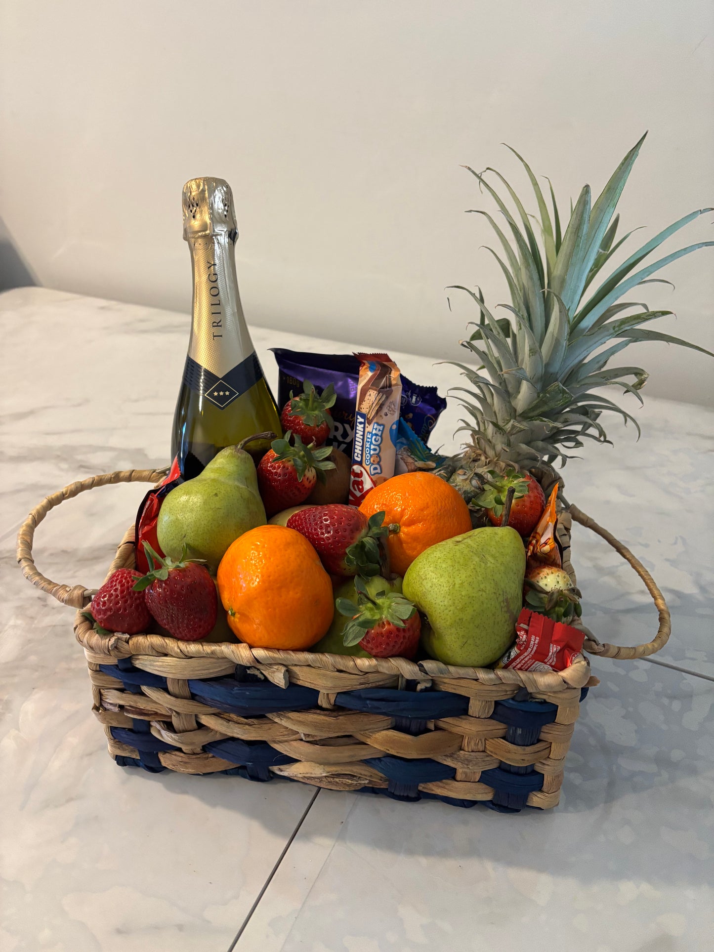 Wine, Chocolates and Fresh Fruit Hamper