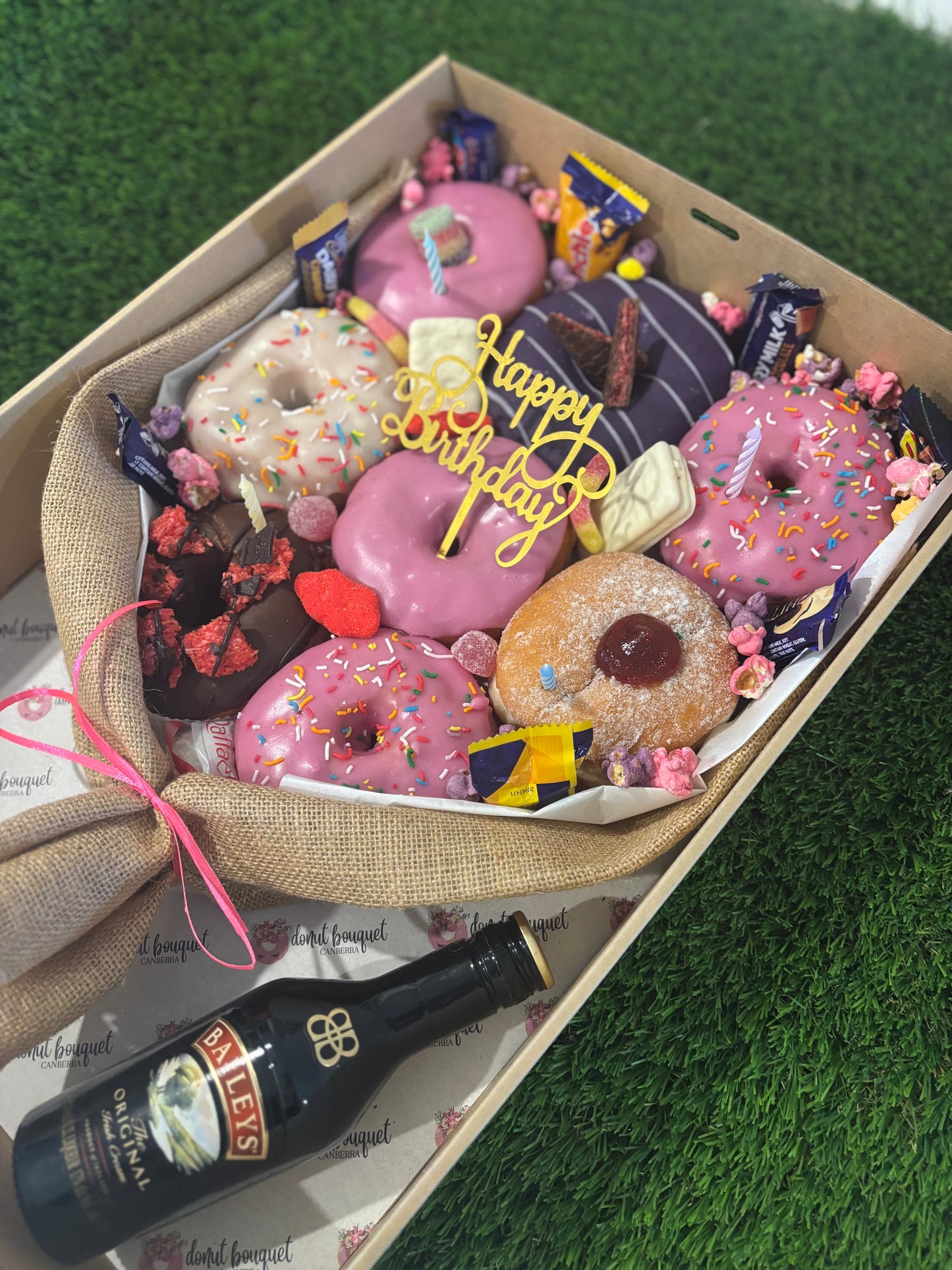 Pretty in Pink Donut Bouquet Gift Box [Medium]