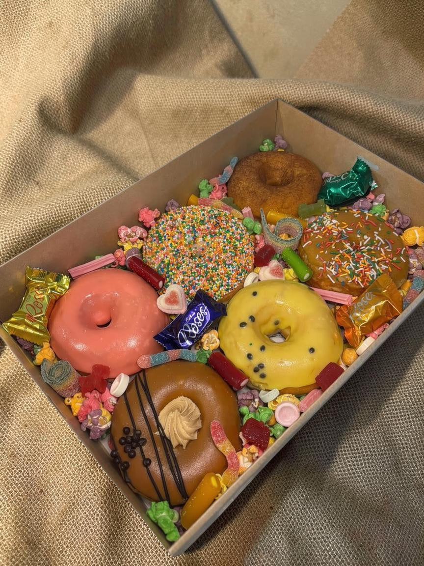Party Time Donut Gift Box